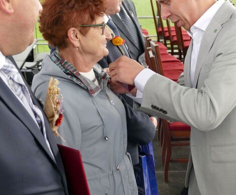 DOŻYNKI POWIATOWO-GMINNE W  ŁABUNIACH