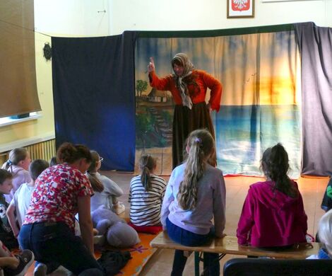 TEATRZYK "ZŁOTA RYBKA"