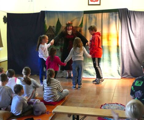 TEATRZYK "ZŁOTA RYBKA"