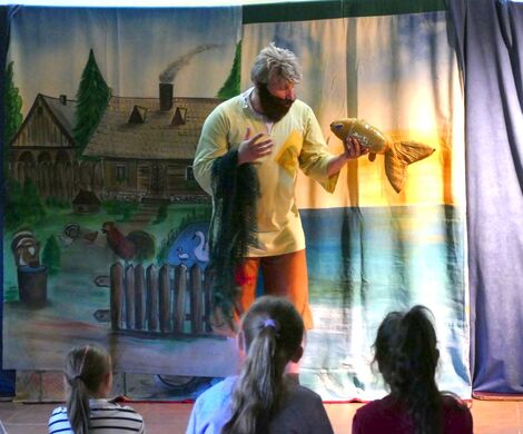 TEATRZYK "ZŁOTA RYBKA"