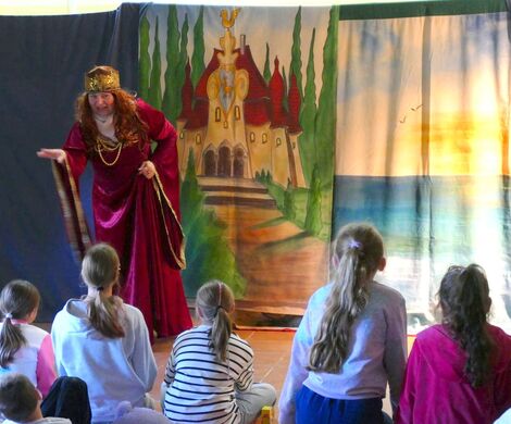 TEATRZYK "ZŁOTA RYBKA"