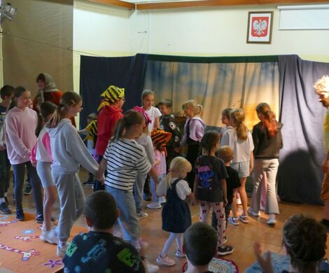 TEATRZYK "ZŁOTA RYBKA"