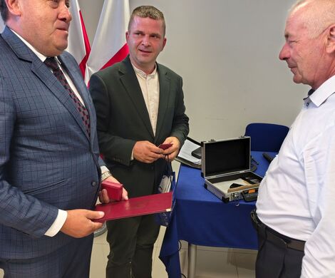 DOŻYNKI POWIATOWO-GMINNE W  ŁABUNIACH