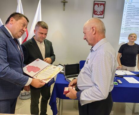 DOŻYNKI POWIATOWO-GMINNE W  ŁABUNIACH