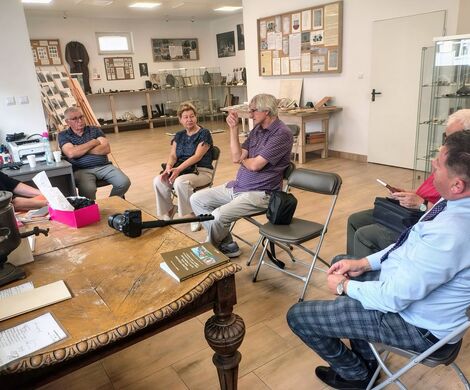 KSIĄŻKA O GRABOWCU!