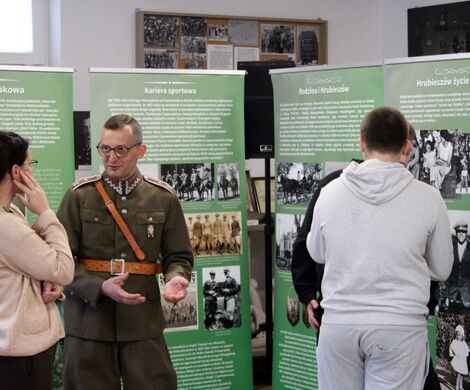 OTWARCIE WYSTAWY "MJR HENRYK DOBRZAŃSKI NA ZIEMI HRUBIESZOWSKIEJ"