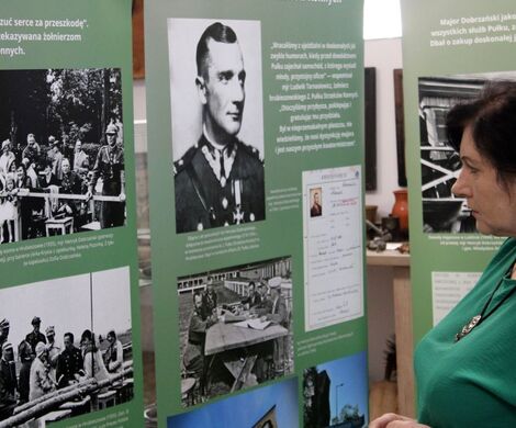 OTWARCIE WYSTAWY "MJR HENRYK DOBRZAŃSKI NA ZIEMI HRUBIESZOWSKIEJ"