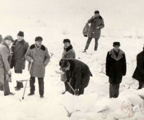 ZIMA STULECIA - WSPOMNIENIA  Z KRONIK IZBY PAMIĘCI W GRABOWCU