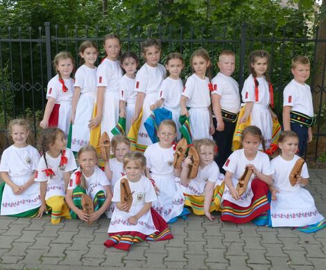 ŚWIĘTO FOLKLORU W KUROWIE. VII Ogólnopolski Przegląd Dziecięcych Zespołów Tańca Ludowego za nami