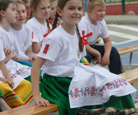 ŚWIĘTO FOLKLORU W KUROWIE. VII Ogólnopolski Przegląd Dziecięcych Zespołów Tańca Ludowego za nami