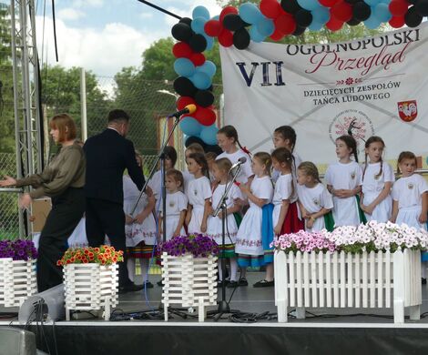 ŚWIĘTO FOLKLORU W KUROWIE. VII Ogólnopolski Przegląd Dziecięcych Zespołów Tańca Ludowego za nami