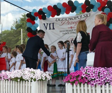 ŚWIĘTO FOLKLORU W KUROWIE. VII Ogólnopolski Przegląd Dziecięcych Zespołów Tańca Ludowego za nami