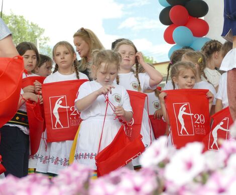 ŚWIĘTO FOLKLORU W KUROWIE. VII Ogólnopolski Przegląd Dziecięcych Zespołów Tańca Ludowego za nami