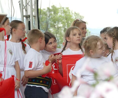 ŚWIĘTO FOLKLORU W KUROWIE. VII Ogólnopolski Przegląd Dziecięcych Zespołów Tańca Ludowego za nami