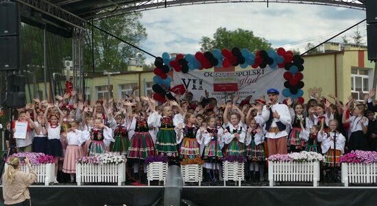 ŚWIĘTO FOLKLORU W KUROWIE. VII Ogólnopolski Przegląd Dziecięcych Zespołów Tańca Ludowego za nami