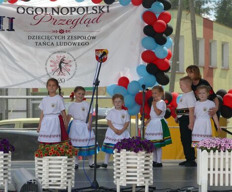 ŚWIĘTO FOLKLORU W KUROWIE. VII Ogólnopolski Przegląd Dziecięcych Zespołów Tańca Ludowego za nami