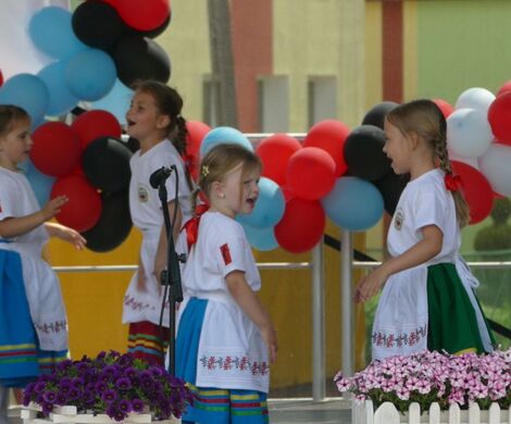 ŚWIĘTO FOLKLORU W KUROWIE. VII Ogólnopolski Przegląd Dziecięcych Zespołów Tańca Ludowego za nami