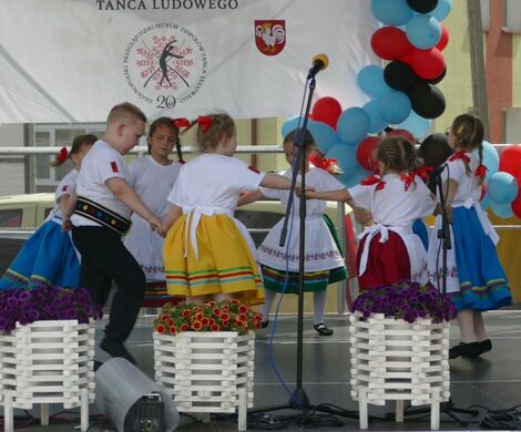 ŚWIĘTO FOLKLORU W KUROWIE. VII Ogólnopolski Przegląd Dziecięcych Zespołów Tańca Ludowego za nami