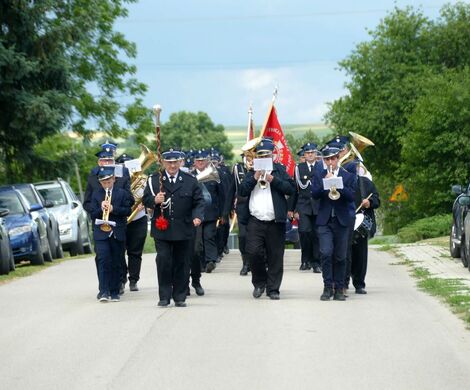 BOGU NA CHWAŁĘ, LUDZIOM NA POŻYTEK. Wyjątkowy jubileusz 100-lecia OSP w Ornatowicach