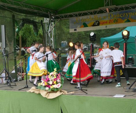 „PIKNIKU W DAŃCZYPOLU” – święto lokalnej społeczności u malowniczego źródełka