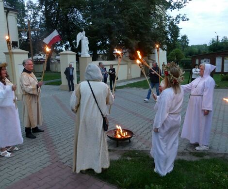 NARODOWE CZYTANIE W GRABOWCU 2026