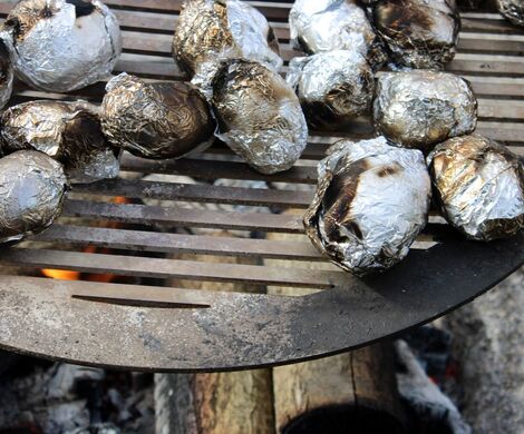 DZIEŃ PIECZONEGO ZIEMNIAKA – radosne pożegnanie lata w Grabowcu-Górze