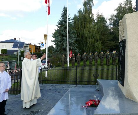 UROCZYSTE OBCHODY 87. ROCZNICY NAPAŚCI SOWIECKIEJ W GRABOWCU GÓRZE