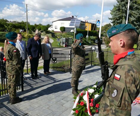 UROCZYSTE OBCHODY 87. ROCZNICY NAPAŚCI SOWIECKIEJ W GRABOWCU GÓRZE