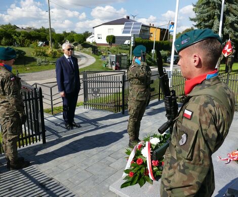 UROCZYSTE OBCHODY 87. ROCZNICY NAPAŚCI SOWIECKIEJ W GRABOWCU GÓRZE
